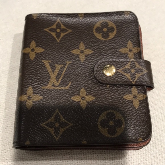 Wallet - Picture 2 of 2